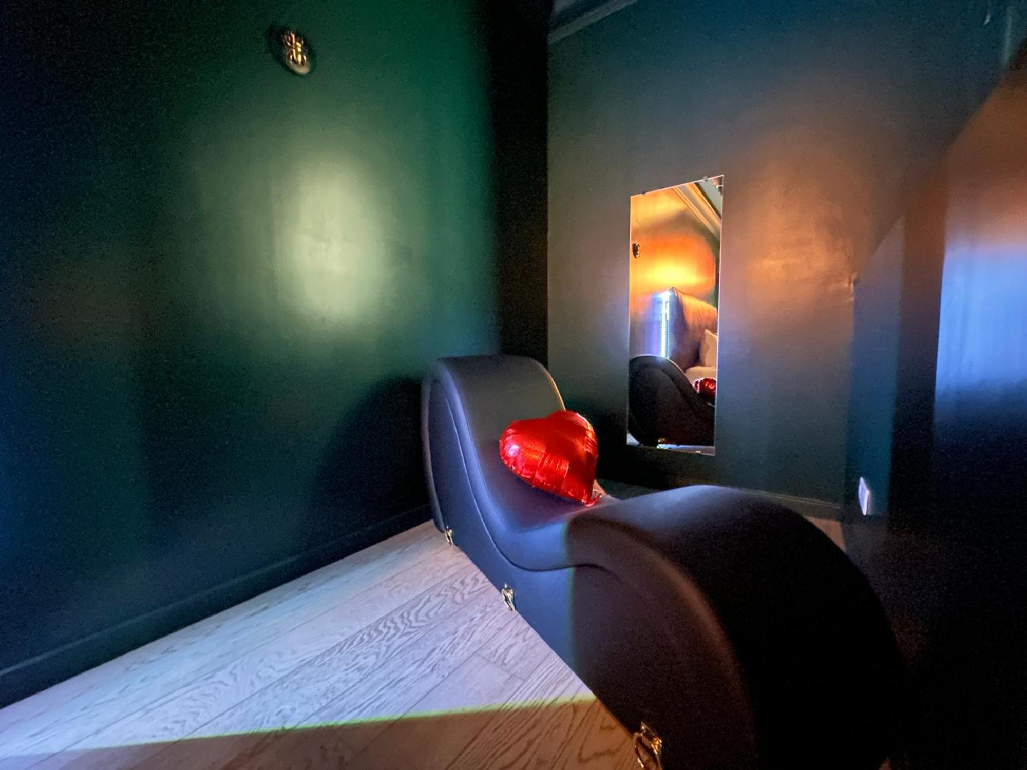 Mieuxqualhotel Jacuzzi Privatif Velvet Desire ボルドー エクステリア 写真